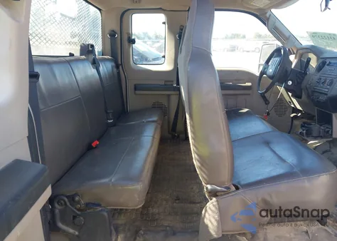 2010 Ford F-250 Xl/Xlt z USA, uszkodzony, nr VIN 1FDSX2B54AEA85627